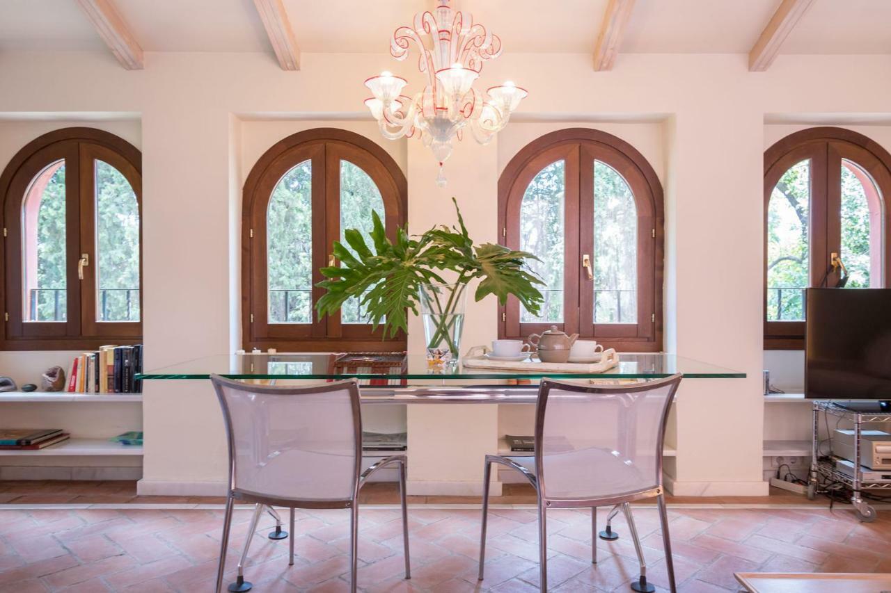 Oriental Apartment Gardens Views 2 Pax Siviglia Esterno foto