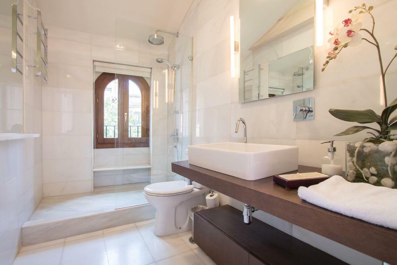 Oriental Apartment Gardens Views 2 Pax Siviglia Esterno foto